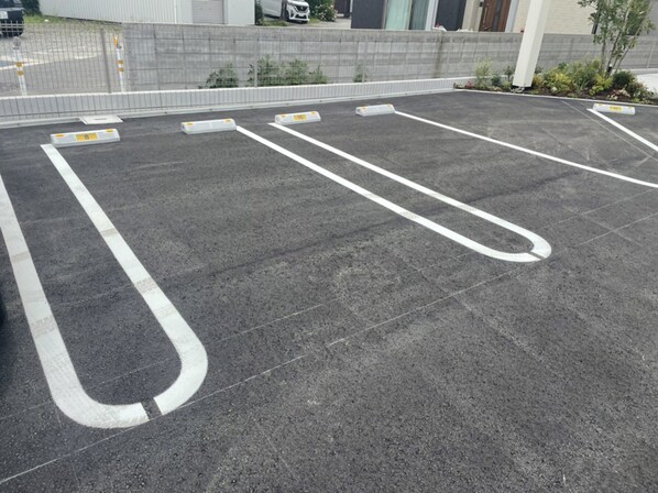 シャーメゾングラン今在家の物件外観写真